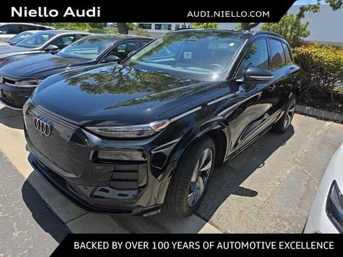 Used 2025 Audi Q6 e-tron Premium Plus w/ Premium Plus AWD/4WD image 1