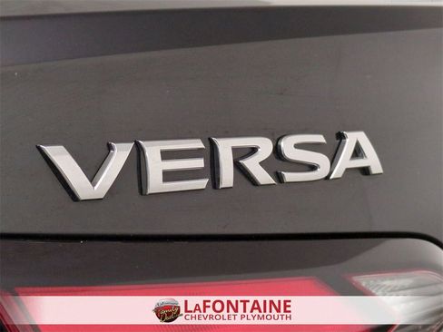 Used 2023 Nissan Versa SV image 29