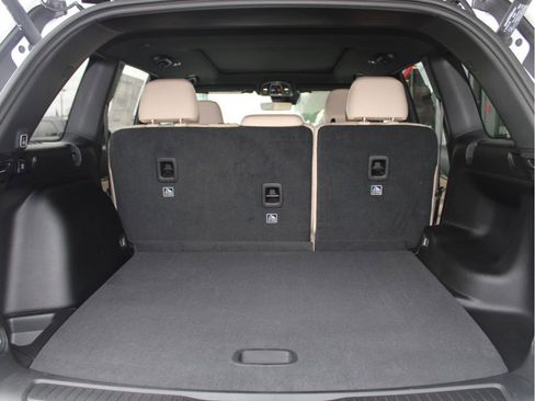 New 2025 Jeep Grand Cherokee Limited image 32