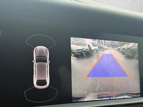 Used 2020 Porsche Macan image 11