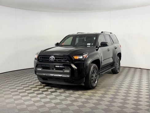 Used 2025 Toyota 4Runner SR5 image 2