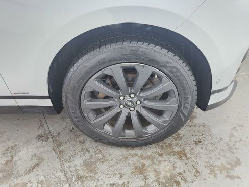 Used 2019 Land Rover Range Rover Velar R-Dynamic SE image 48