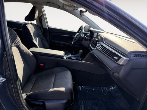 Used 2025 Toyota Camry LE FWD image 19