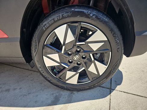 Used 2025 Hyundai Kona SEL FWD image 31
