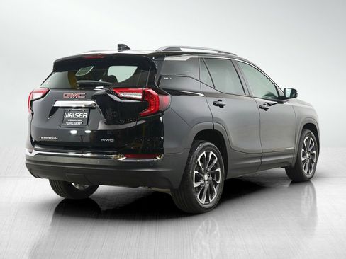 Used 2022 GMC Terrain SLT w/ Infotainment Package II AWD/4WD image 5