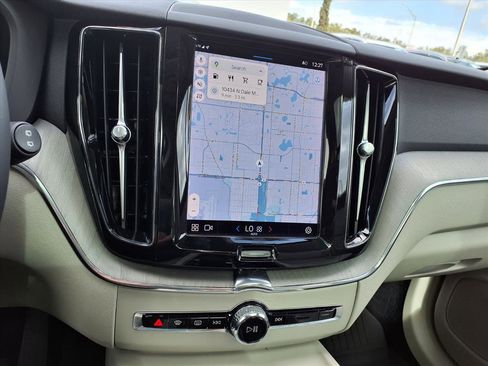 Certified 2023 Volvo XC60 B5 Plus w/ Protection Package Premier image 24