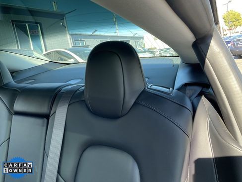 Used 2018 Tesla Model 3 Performance image 30