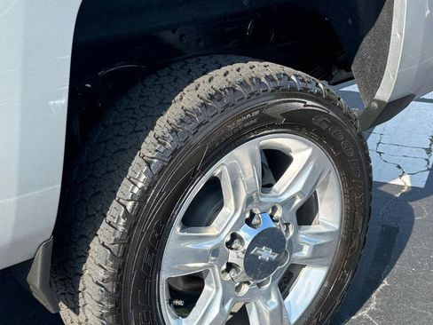 Used 2019 Chevrolet Silverado 2500 LTZ w/ Duramax Plus Package AWD/4WD image 10