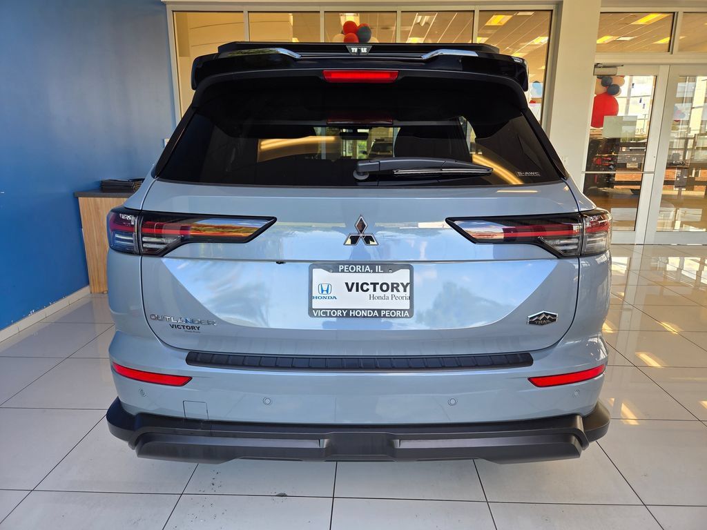 Used 2026 Mitsubishi Outlander LE AWD/4WD image 8