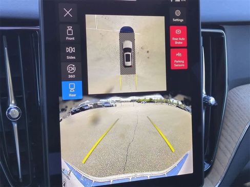 New 2026 Volvo XC60 B5 Plus w/ Protection Package Premier image 29