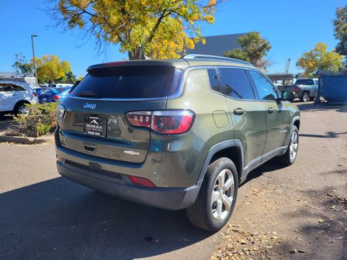 Used 2017 Jeep Compass Latitude w/ Popular Equipment Group image 3