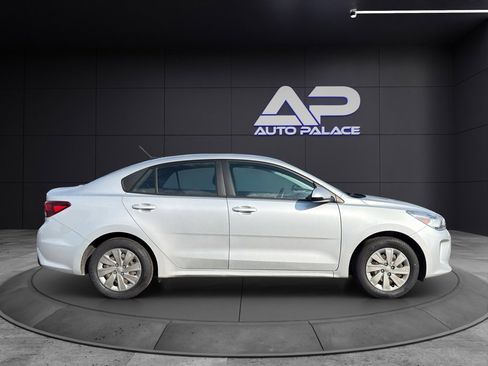 Used 2020 Kia Rio S image 7