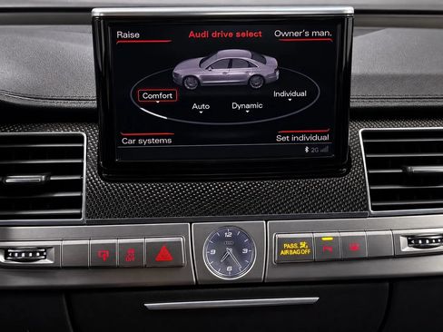 Used 2013 Audi S8 AWD/4WD image 41