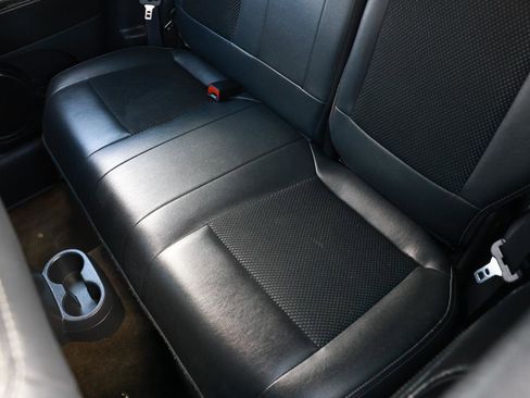 Used 2016 Jeep Compass Latitude image 10