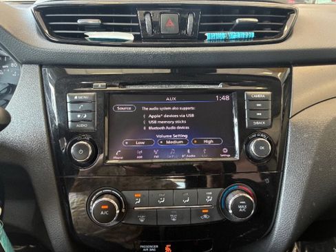 Used 2022 Nissan Rogue Sport S FWD image 24