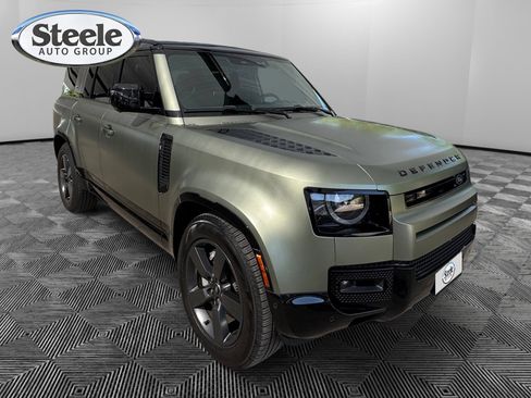 Used 2024 Land Rover Defender 130 X-Dynamic SE AWD/4WD image 7