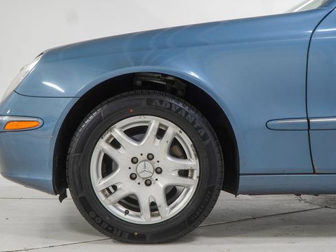 Used 2003 Mercedes-Benz E 320 Sedan image 16