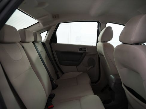 Used 2009 Ford Focus S image 30