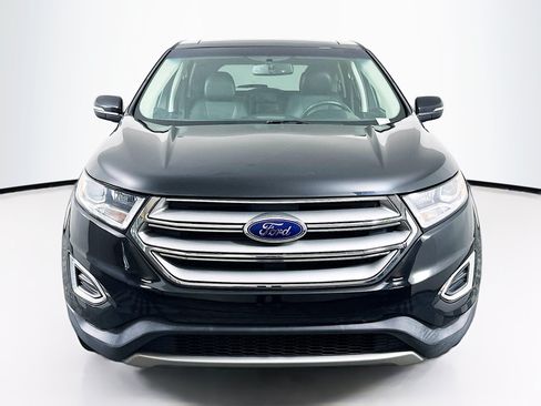 Used 2018 Ford Edge Titanium w/ Equipment Group 301A AWD/4WD image 2
