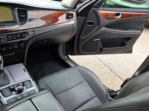 Used 2015 Hyundai Equus Signature RWD image 40