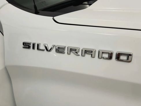 Used 2022 Chevrolet Silverado 1500 LT image 17