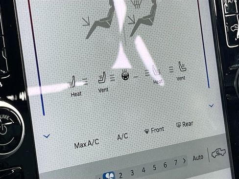 Certified 2022 RAM 1500 Limited w/ Body Color Bumper Group image 20