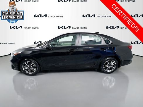 Certified 2023 Kia Forte LXS w/ LXS Technology Package FWD image 5