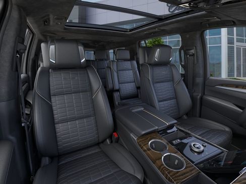 New 2026 Cadillac Escalade ESV Platinum Sport AWD/4WD image 16