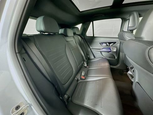 Used 2026 Mercedes-Benz GLC 300 image 27