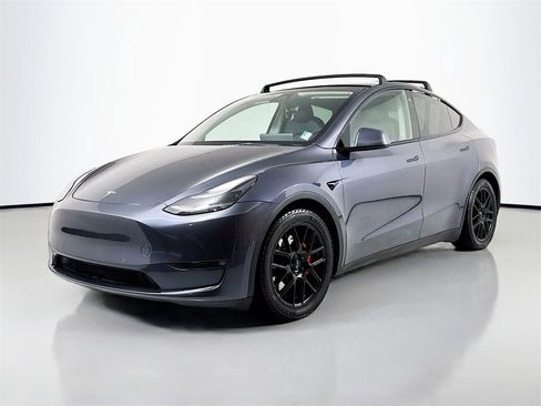 Used 2022 Tesla Model Y Performance image 1