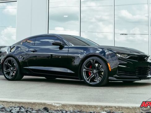 Used 2022 Chevrolet Camaro SS RWD image 37