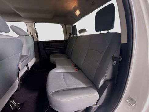 Used 2018 RAM 2500 Tradesman w/ Chrome Appearance Group image 24