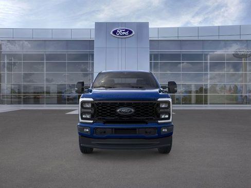 New 2026 Ford F250 Lariat w/ Black Appearance Package image 6
