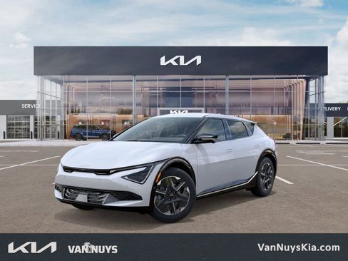 New 2025 Kia EV6 Light w/ Light LR Technology Package image 1