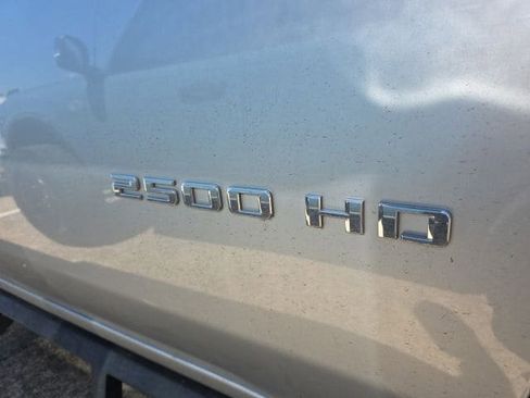 Used 2020 Chevrolet Silverado 2500 Custom w/ Custom Value Package AWD/4WD image 10