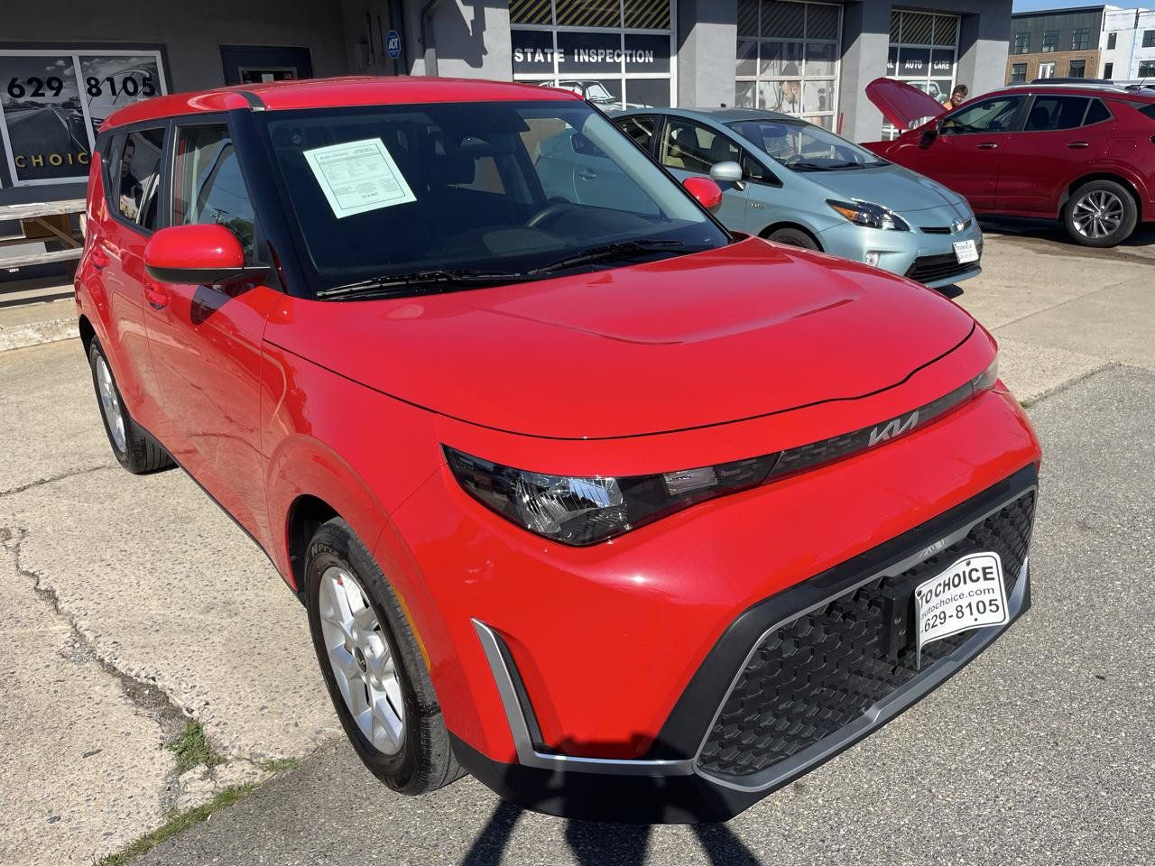 Used 2025 Kia Soul LX w/ LX Technology Package FWD image 29