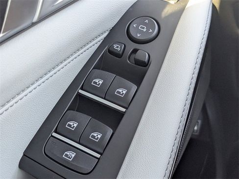 New 2026 BMW X5 xDrive50e w/ M Sport Package image 28