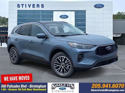 New 2025 Ford Escape SE w/ PHEV Premium Package