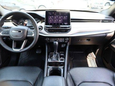 Used 2025 Jeep Compass Limited AWD/4WD image 22