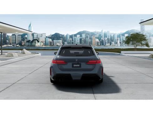 New 2027 BMW M5 Touring AWD/4WD image 5