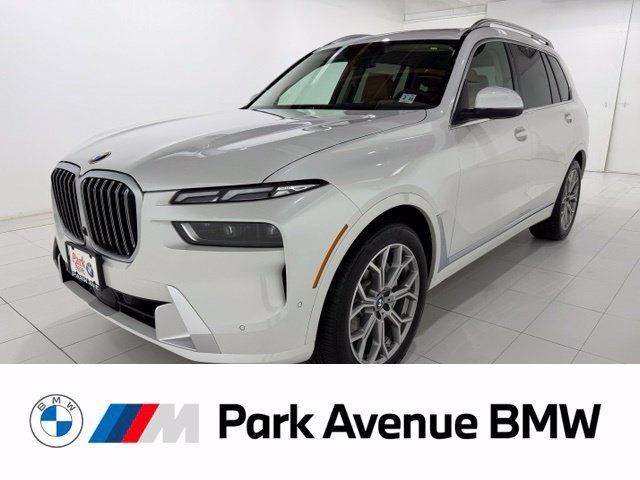 Used 2026 BMW X7 xDrive40i AWD/4WD image 1
