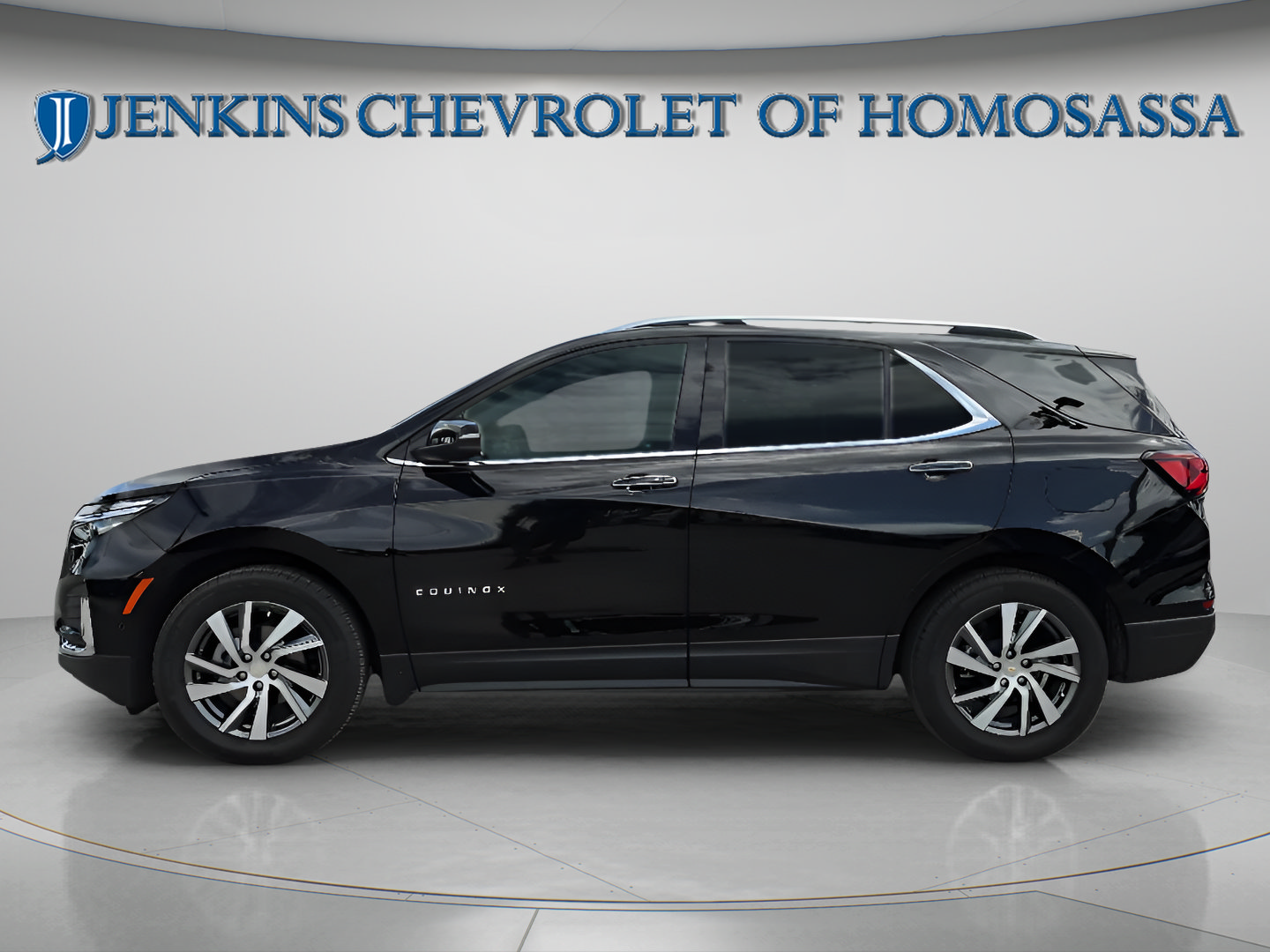 Used 2024 Chevrolet Equinox Premier FWD image 9