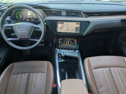 Certified 2023 Audi e-tron Premium Plus w/ Premium Plus Package image 23