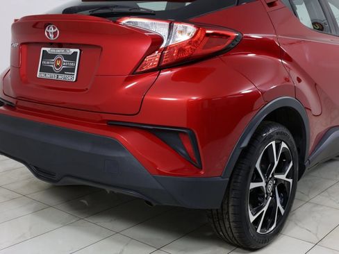 Used 2021 Toyota C-HR XLE image 40