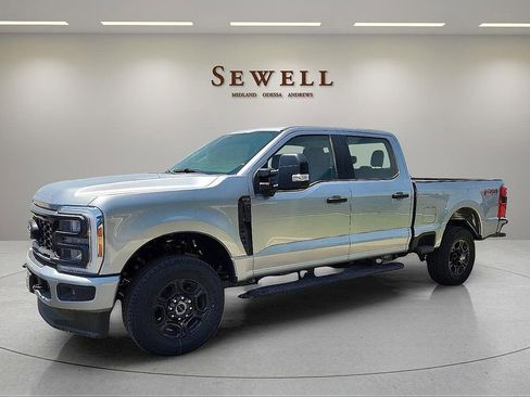 Used 2023 Ford F250 XL w/ STX Appearance Package AWD/4WD image 1