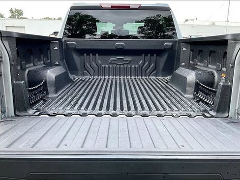 Used 2024 Chevrolet Silverado 1500 RST AWD/4WD image 34