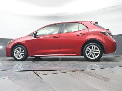 Used 2021 Toyota Corolla SE w/ SE Preferred Package image 29