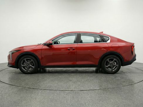 Used 2025 Kia K4 FWD image 5