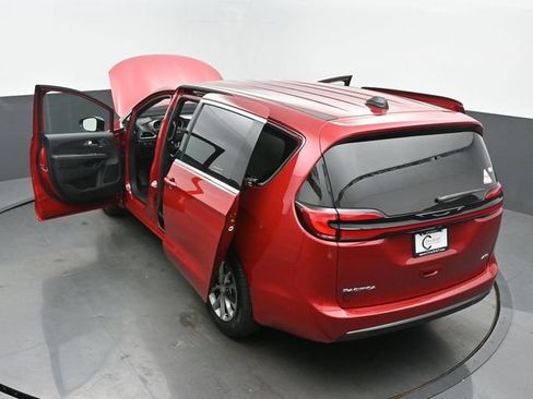 New 2027 Chrysler Pacifica Select w/ Family Tech Group AWD/4WD image 64