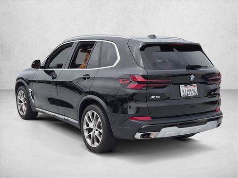 Used 2024 BMW X5 xDrive40i w/ Premium Package AWD/4WD image 7